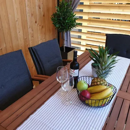 مكان تخييم Mobile Starfish Iv Camp Biograd بيوغْغاد نا موغو