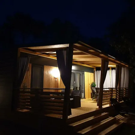 Mobile Starfish Iv Camp Biograd キャンプ場 ビオグラード・ナ・モル