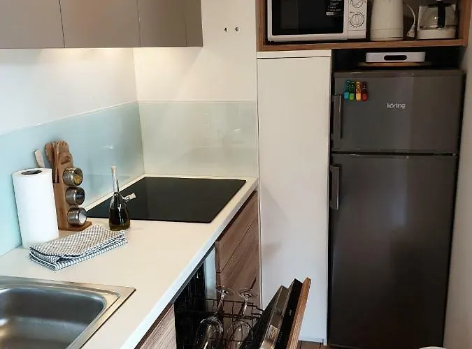 Mobile Starfish Iv Camp Biograd Camping